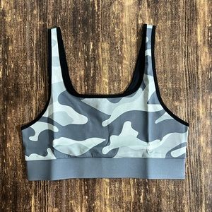 Cor by Ultracor Womens Camo Fest Scoop Neck Sports Bra NEW